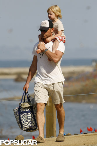 Naomi and Shirtless Liev Beach It With Their Boys in Malibu Naomi and Shirtless Liev Beach It With Their Boys in Malibu