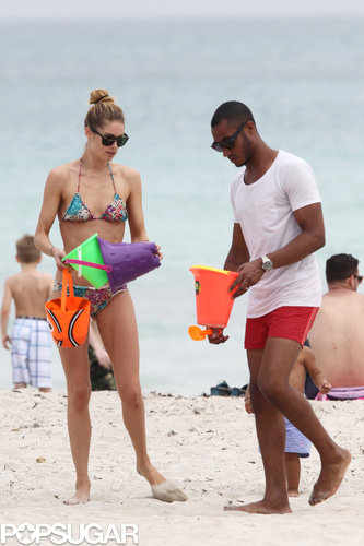 Doutzen Kroes and Sunnery James played with their son, Phyllon, on the beach in Miami.
Doutzen Kroes and Sunnery James played with their son, Phyllon, on the beach in Miami.