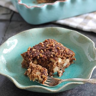 Cinnamon Apple Cake