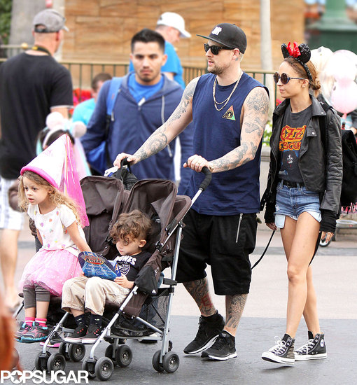 Nicole Richie wore Minnie Mouse ears. Nicole Richie wore Minnie Mouse ears.