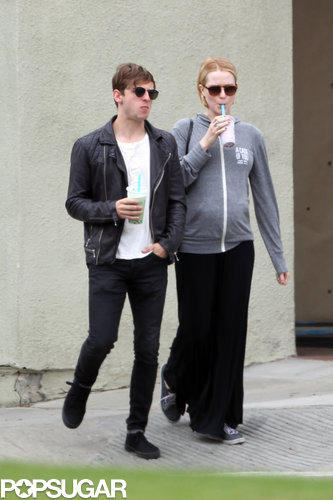 Evan Rachel Wood and Jamie Bell walked in LA together.
Evan Rachel Wood and Jamie Bell walked in LA together.