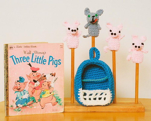 Three Little Puppets Finger Puppet Set Three Little Puppets Finger Puppet Set