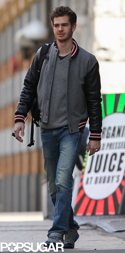 Andrew Garfield carried a backpack in NYC.
Andrew Garfield carried a backpack in NYC.