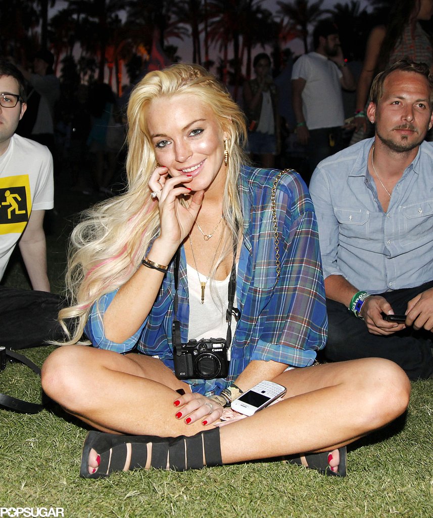 Lindsay Lohan watched a show in 2011.
Lindsay Lohan watched a show in 2011.