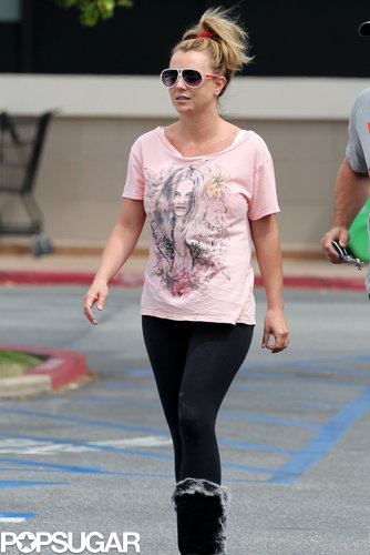 Britney Spears Shows PDA With Her New Guy Britney Spears Shows PDA With Her New Guy