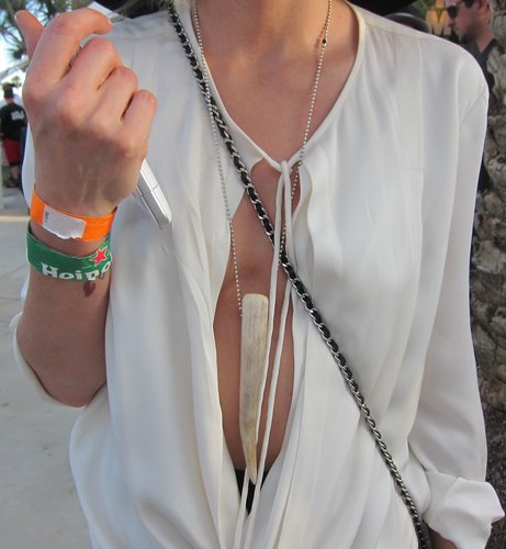 A handmade drop-dead-sexy horn necklace had us rethinking our DIY projects.
A handmade drop-dead-sexy horn necklace had us rethinking our DIY projects.