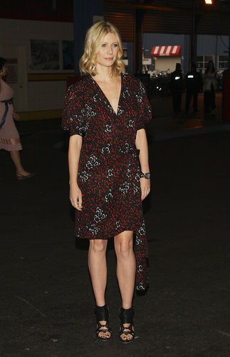 Gwyneth paired a printed wrap dress with cutout leather sandals at the Can-Do Awards in NYC.
Gwyneth paired a printed wrap dress with cutout leather sandals at the Can-Do Awards in NYC.