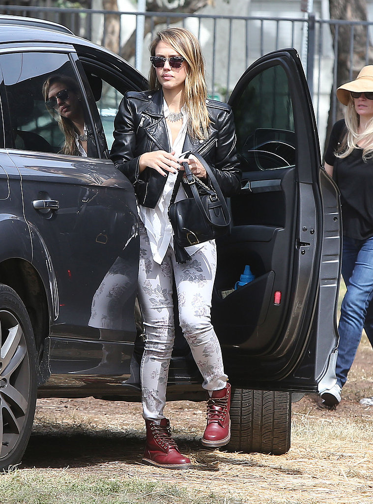 Jessica took on the '90s grunge trend in a studded Simone leather jacket, printed Current/Elliott denim, and oxblood Dr. Martens at Mr. Bones Pumpkin Patch in West Hollywood.
Jessica took on the '90s grunge trend in a studded Simone leather jacket, printed Current/Elliott denim, and oxblood Dr. Martens at Mr. Bones Pumpkin Patch in West Hollywood.