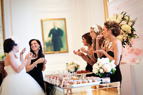 French Glamour
Photo by Jasmine Star via Style Me Pretty
French Glamour
Photo by Jasmine Star via Style Me Pretty