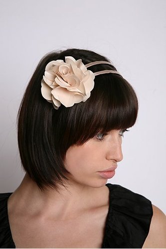 (Fake) Flowers For Your Hair