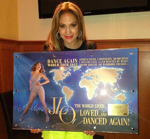 Jennifer Lopez showed off a plaque from her Dance Again World Tour.
Source: Twitter user JLo
Jennifer Lopez showed off a plaque from her Dance Again World Tour.
Source: Twitter user JLo