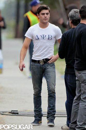 Zac Efron wore a tight t-shirt on the Townies set.
Zac Efron wore a tight t-shirt on the Townies set.