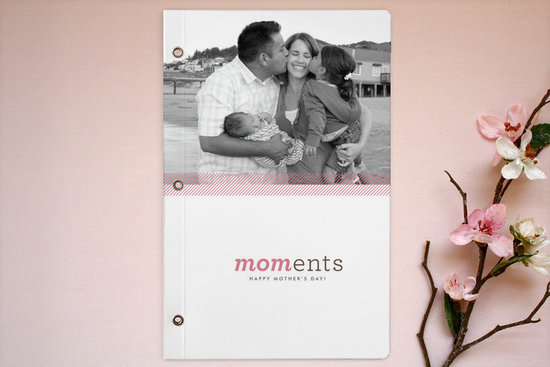 MOM-ents Journal MOM-ents Journal
