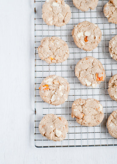 Mango, White Chocolate, and Macadamia Nut Cookies Mango, White Chocolate, and Macadamia Nut Cookies