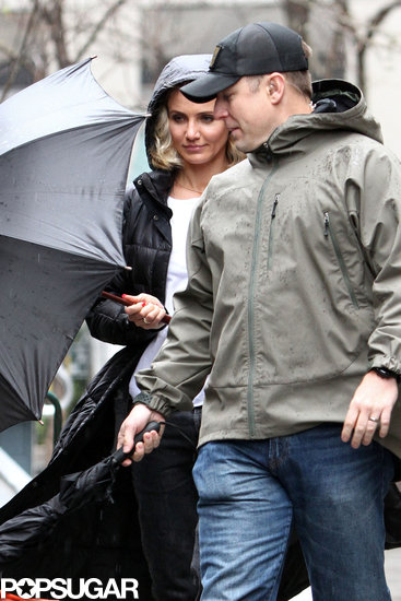 Cameron Diaz braved the rain in NYC to get to work on her film The Other Woman.
Cameron Diaz braved the rain in NYC to get to work on her film The Other Woman.
