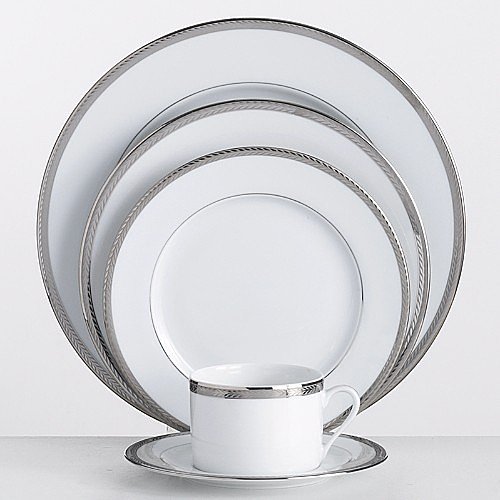 Registry 101: Dinnerware