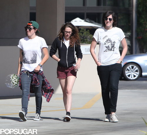 Kristen Surrounds Herself With Friends While Rob Parties in NYC Kristen Surrounds Herself With Friends While Rob Parties in NYC