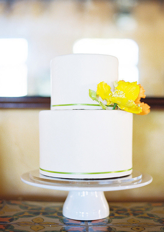 A few touches of complementary colors really make this one simple, special cake.
Photo by Connie Lyu via 100 Layer Cake
A few touches of complementary colors really make this one simple, special cake.
Photo by Connie Lyu via 100 Layer Cake