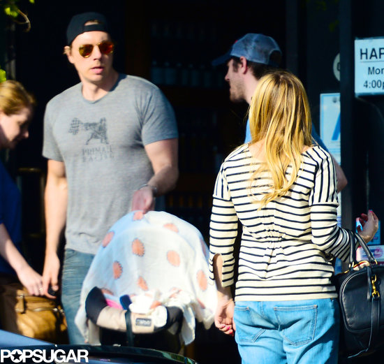 Dax Shepard and Kristen Bell took Lincoln to brunch.
Dax Shepard and Kristen Bell took Lincoln to brunch.