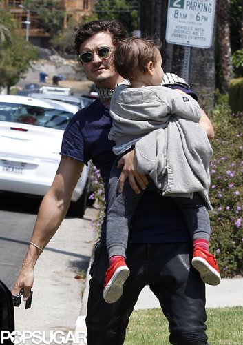 Orlando Bloom carried his son, Flynn Bloom, to a friend's home in LA.
Orlando Bloom carried his son, Flynn Bloom, to a friend's home in LA.