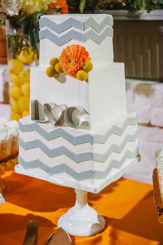 Cookie-cutter initials, chevron fondant, and square tiers make this cake anything but staid.
Photo by Luminaire Images via Style Me Pretty
Cookie-cutter initials, chevron fondant, and square tiers make this cake anything but staid.
Photo by Luminaire Images via Style Me Pretty