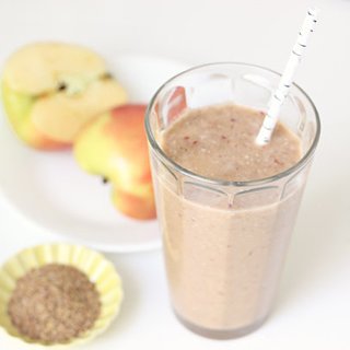 Apple Flaxseed Cinnamon Smoothie Recipe