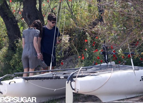 James Righton and Keira Knightley jumped on a boat.
James Righton and Keira Knightley jumped on a boat.