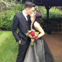 Shenae Grimes Marries Josh Beech In Black Vera Wang Dress