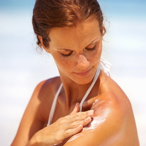 The Difference Between Chemical and Physical Sunscreens