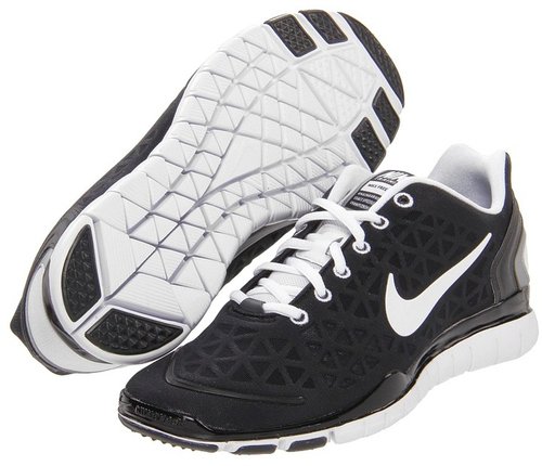 Nike - Free TR Fit 2 (Black/Metallic Silver/White) - Footwear