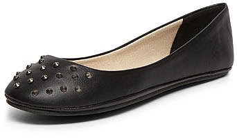 Black stud vamp pumps