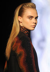 3 Eyebrow Serums to Boost Hair Growth