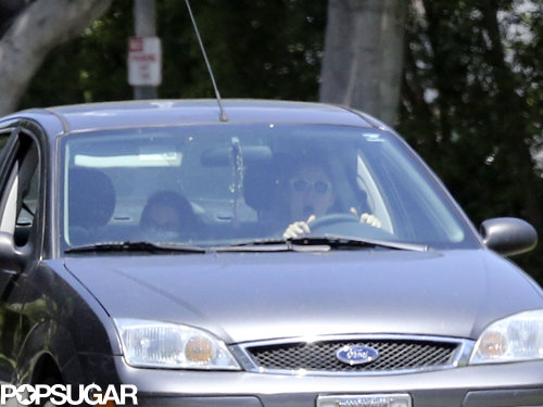 Kristen Stewart Has a "Relaxed" Dinner With Friends and Visits Taylor Swift Postsplit Kristen Stewart Has a "Relaxed" Dinner With Friends and Visits Taylor Swift Postsplit