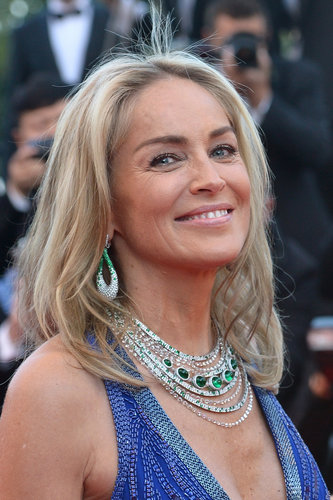 Sharon Stone made a statement in a large emerald and diamond necklace and matching earrings.
Sharon Stone made a statement in a large emerald and diamond necklace and matching earrings.