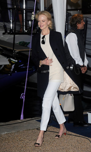 For the Johnnie Walker Yacht Party, it was kitten heels, white slacks, and a blouse and jacket from Chloé's Pre-Fall 2013 collection. Carrying all her extras? A Versace Signature bag.
For the Johnnie Walker Yacht Party, it was kitten heels, white slacks, and a blouse and jacket from Chloé's Pre-Fall 2013 collection. Carrying all her extras? A Versace Signature bag.