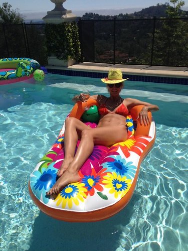 Heidi Klum slipped into a bikini to celebrate Mother's Day in the water this year.
Source: Twitter user heidiklum
Heidi Klum slipped into a bikini to celebrate Mother's Day in the water this year.
Source: Twitter user heidiklum