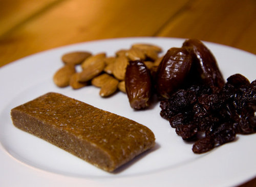 DIY Fruit and Nut Bars DIY Fruit and Nut Bars
