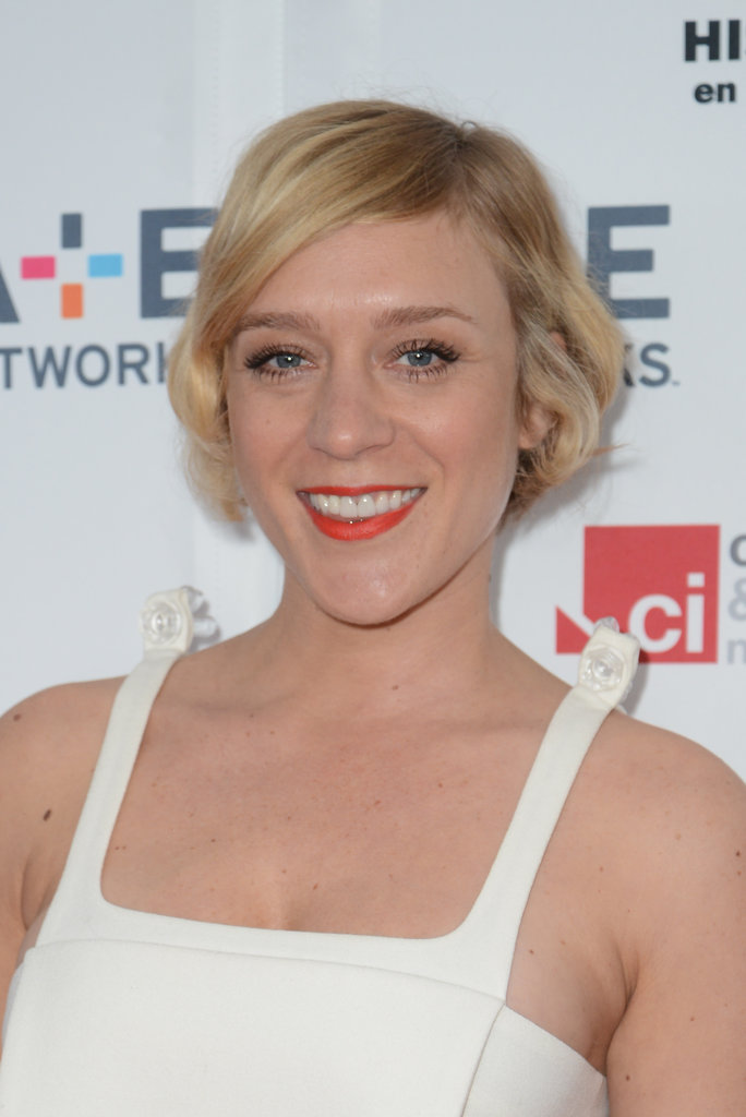 Chloë Sevigny shows the perfect way to do your makeup with a pixie cut: add a pop of color to your lips!
Chloë Sevigny shows the perfect way to do your makeup with a pixie cut: add a pop of color to your lips!