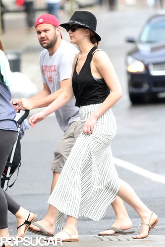 Jennifer Lawrence hung out in Montreal while on a break from work on her X-Men set.
Jennifer Lawrence hung out in Montreal while on a break from work on her X-Men set.