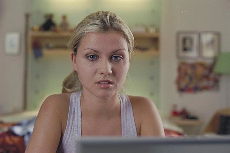 ... Online Dating Profiles 570x614 SR Geek Picks: Horror Movie Dating