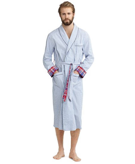 Encourage your hard-working man to lounge around a bit in Brooks Brothers' seersucker, plaid-accented robe ($118).
Encourage your hard-working man to lounge around a bit in Brooks Brothers' seersucker, plaid-accented robe ($118).