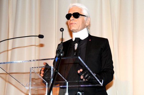 "What I hate most is flip-flops. I'm physically allergic to flip-flops."
— Karl Lagerfeld on footwear in an interview with M Magazine.
Source: Billy Farrell/BFAnyc.com
"What I hate most is flip-flops. I'm physically allergic to flip-flops."
— Karl Lagerfeld on footwear in an interview with M Magazine.
Source: Billy Farrell/BFAnyc.com