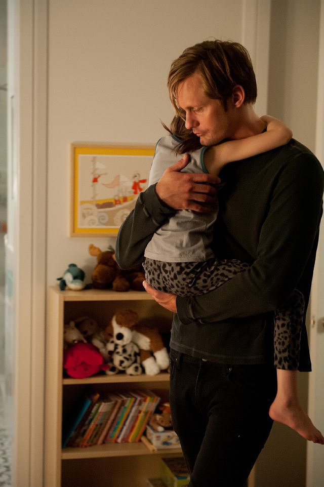Alexander Skarsgard in What Maisie Knew Alexander Skarsgard in What Maisie Knew