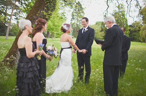The Guests
Photo by Papered Heart Photography via Green Wedding Shoes
The Guests
Photo by Papered Heart Photography via Green Wedding Shoes