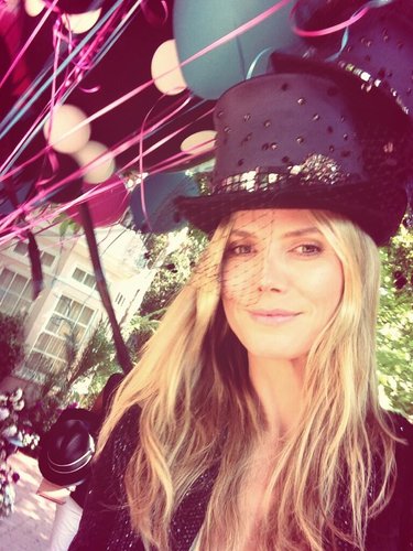 Heidi Klum celebrated her birthday with a top hat and balloons.
Source: Twitter user heidiklum
Heidi Klum celebrated her birthday with a top hat and balloons.
Source: Twitter user heidiklum