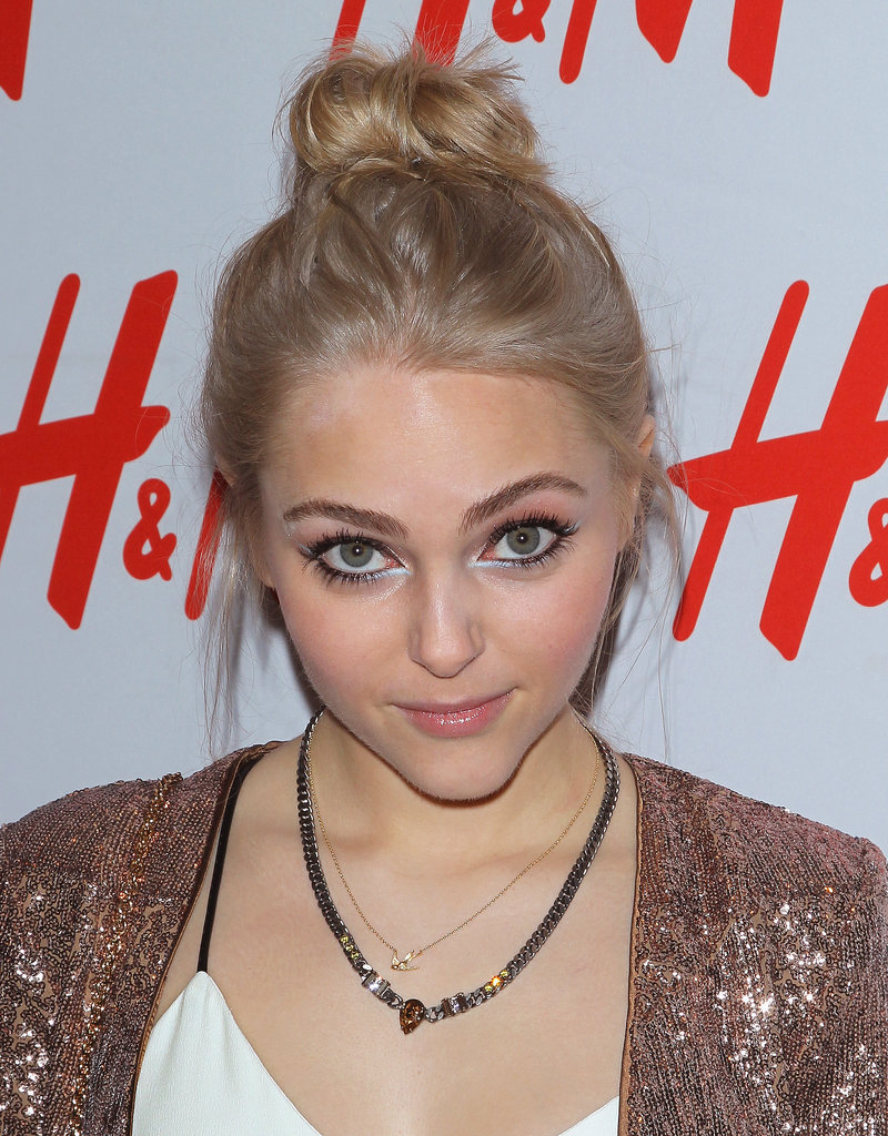 Flyaways are the key to adding extra texture to your style à la AnnaSophia Robb.
Flyaways are the key to adding extra texture to your style à la AnnaSophia Robb.