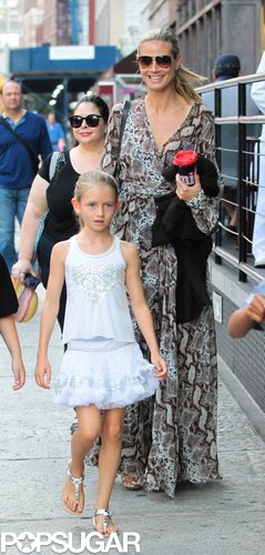 Heidi Klum stepped out in NYC with her daughter Leni Samuel on Sunday.
Heidi Klum stepped out in NYC with her daughter Leni Samuel on Sunday.