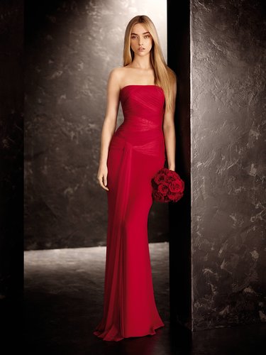 Crinkle Chiffon Column Gown ($178)
Photo courtesy of White by Vera Wang
Crinkle Chiffon Column Gown ($178)
Photo courtesy of White by Vera Wang