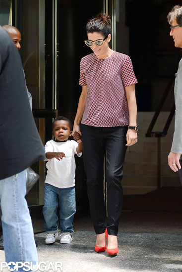 Sandra Bullock Breaks From Press For Lunch With Little Louis Sandra Bullock Breaks From Press For Lunch With Little Louis