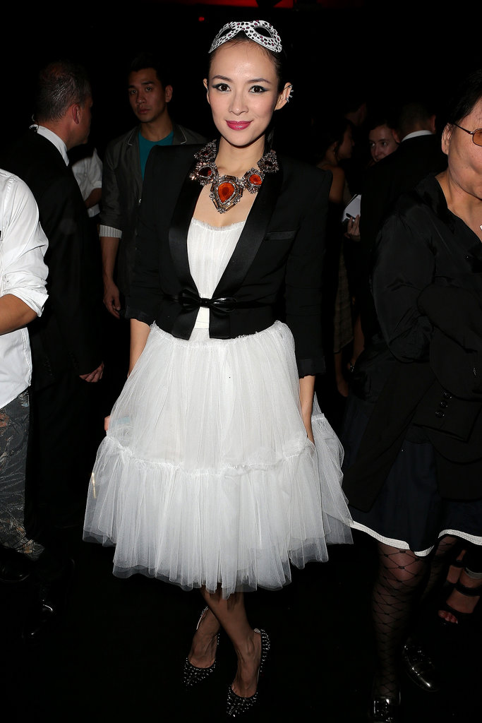 At the Lancome Show by Alber Elbaz bash, Zhang Ziyi made a statement with shimmering accessories.
Source: Stéphane Feugère for Lancome
At the Lancome Show by Alber Elbaz bash, Zhang Ziyi made a statement with shimmering accessories.
Source: Stéphane Feugère for Lancome